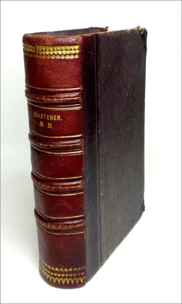 Collins, Wilkie | Dickens, Charles | MÄnstenen | Utan utgÄng! | George Silvermans förklaring : Roman | Jul-berÀttelser f...