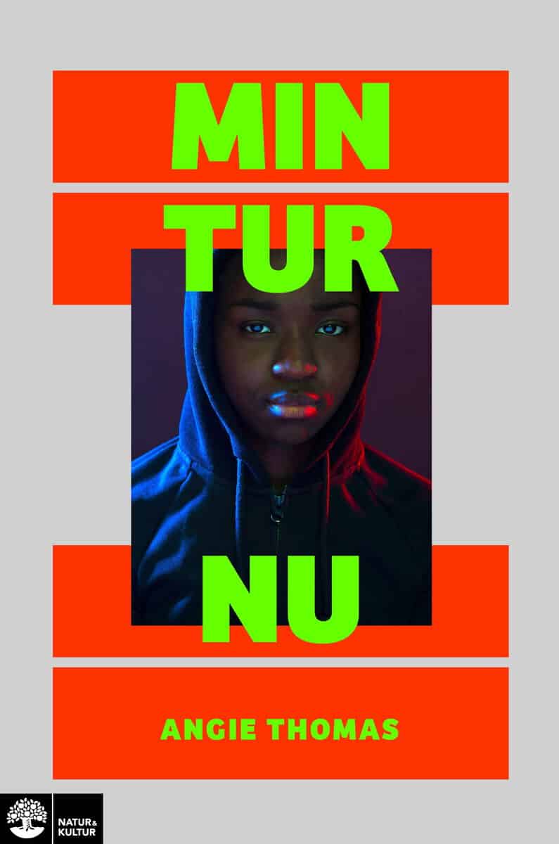 Thomas, Angie | Min tur nu