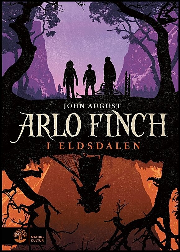 August, John | Arlo Finch i Eldsdalen
