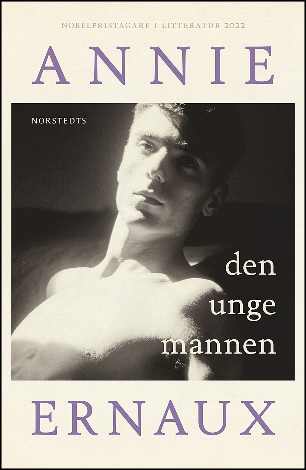 Boktips: Den unge mannen av Ernaux, Annie