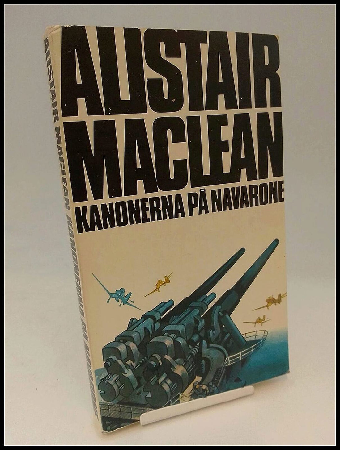 Boktips: Kanonerna på Navarone av MacLean, Alistair