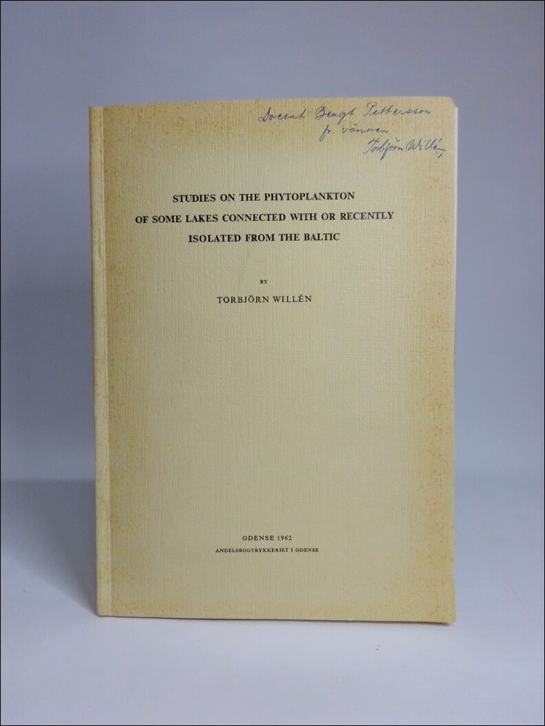 Willén, Torbjörn | Studies on the phytoplankton of some lakes connected with or recently isolated from the baltic : Inau...