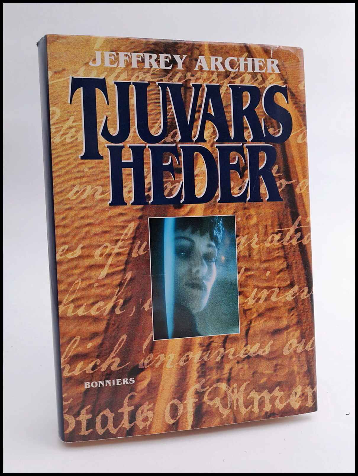 Archer, Jeffrey | Tjuvars heder