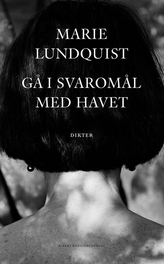 Lundquist, Marie | Gå i svaromål med havet : Value, object or array expected.* Line 1, Column 2  Extra non-whitespace af...