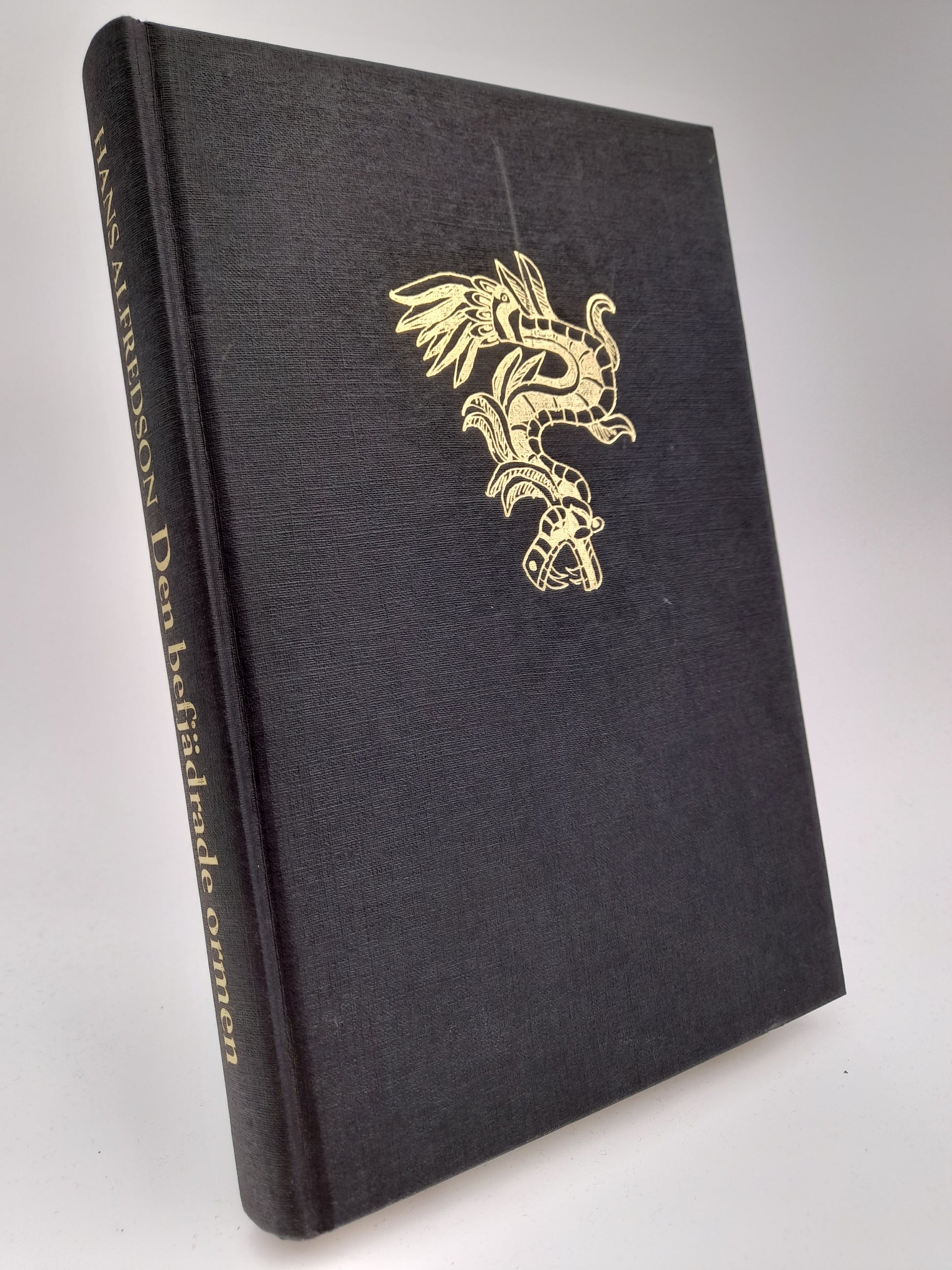 Alfredson, Hans | Den befjädrade ormen : En roman om indianer och vita