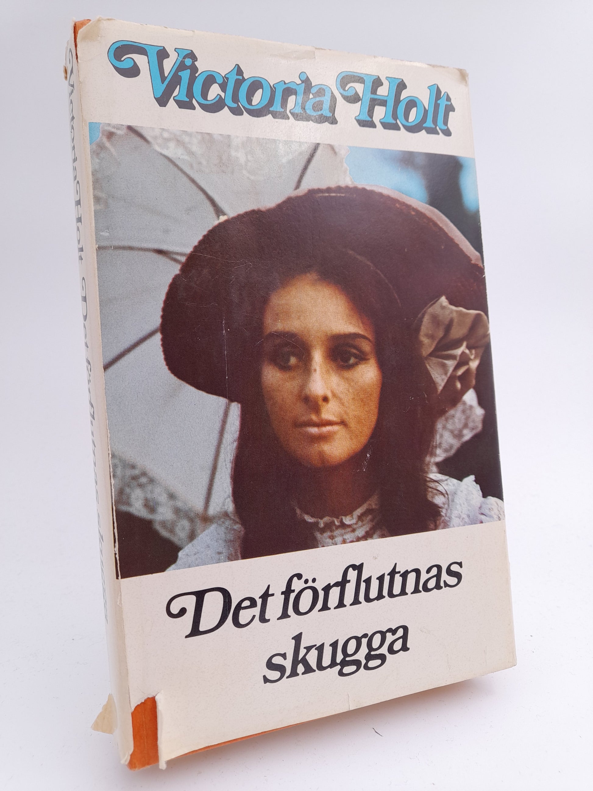 Holt, Victoria | Det förflutnas skugga