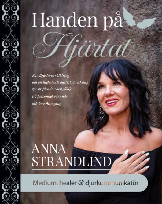 Strandlind, Anna | Handen på hjärtat