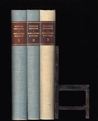 Dahl, Svend [red.] | Nordisk handbok i bibliotekskunskap : I-III (komplett)