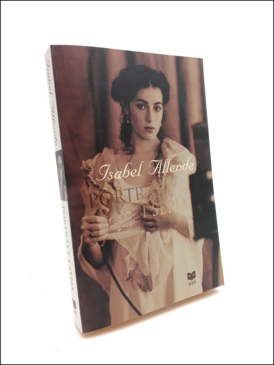 Allende, Isabel | Porträtt I Sepia