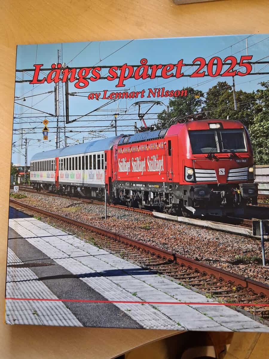 Längs spåret 2025 : Value, object or array expected.* Line 1, Column 2  Extra non-whitespace after JSON value.