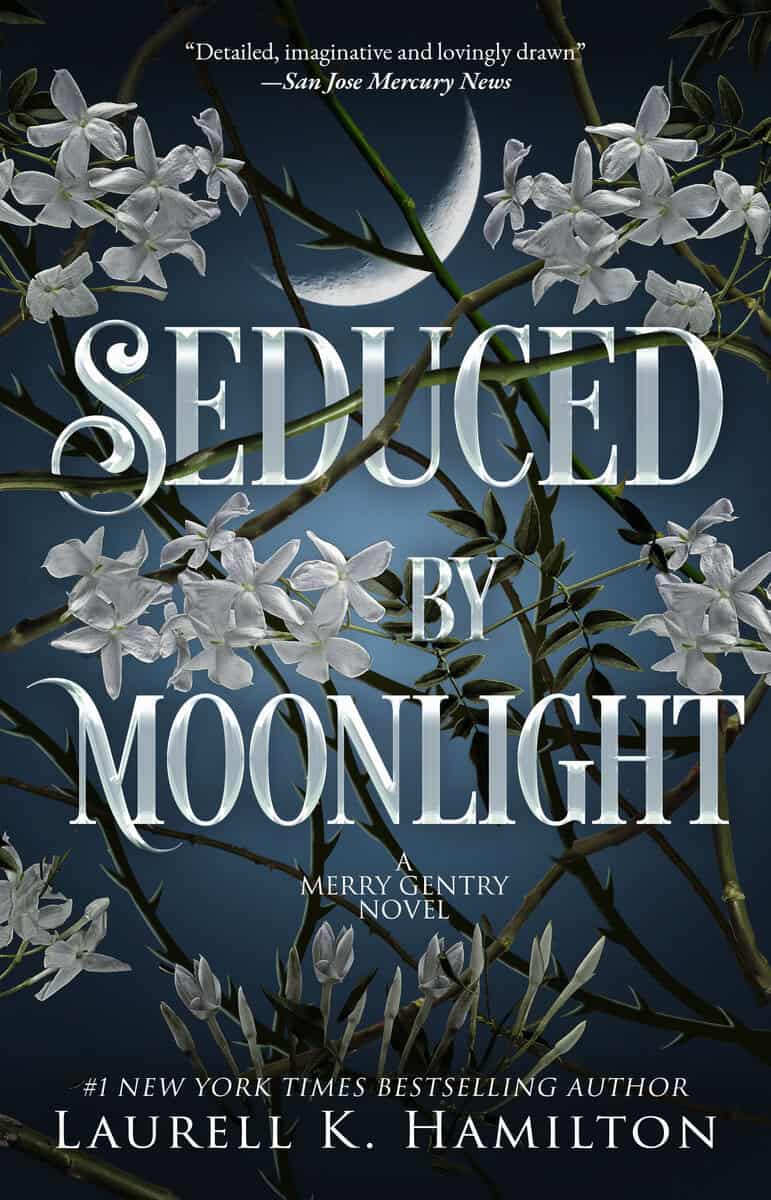 Hamilton, Laurell K. | Seduced By Moonlight : A Merry Gentry Novel